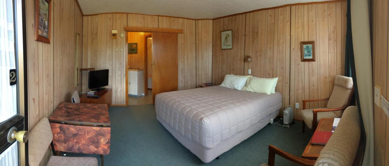 Owaka Lodge Motel Exterior foto